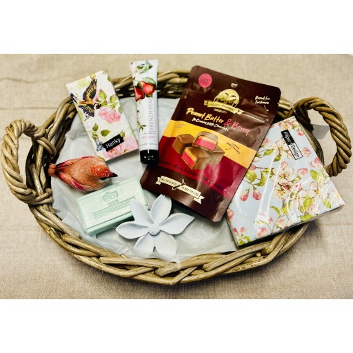 Charming Gift Hamper
