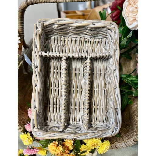 Cane Cutlery Holder